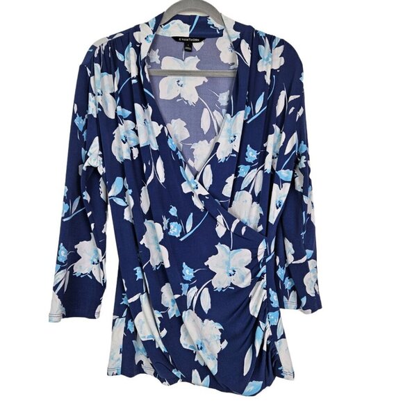 Stitch Fix 41 Hawthorn Henri Blue Floral Faux Wrap Side Gathered 3/4 Sleeve Top - Picture 1 of 8